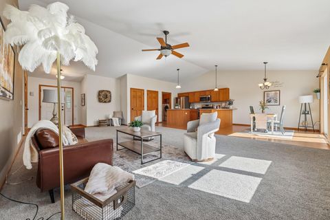 Photo of 1109 Hickory Ln, Johnson Creek, WI 53094 (MLS # 1970744)