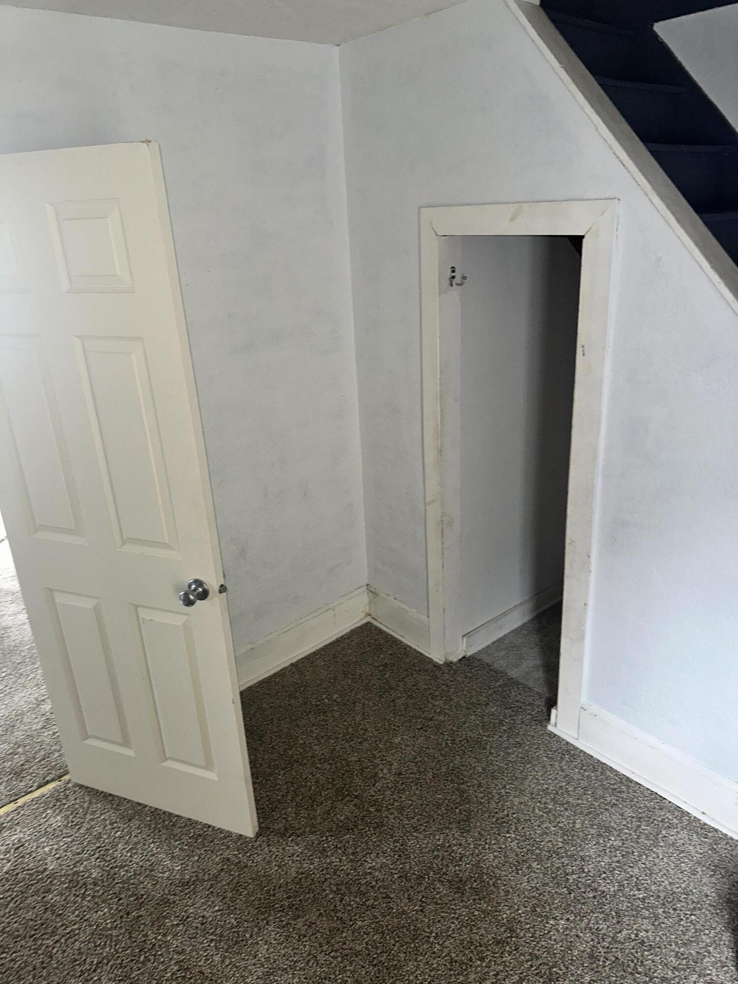 Racine, Wisconsin 53404, United States, 2 Bedrooms Bedrooms, ,1 BathroomBathrooms,Residential,Pending,9714