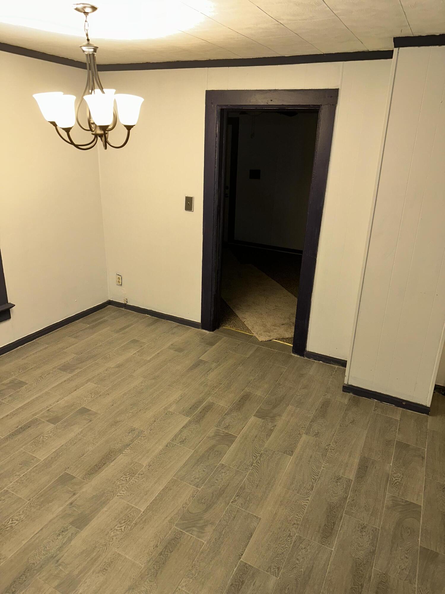 Racine, Wisconsin 53404, United States, 2 Bedrooms Bedrooms, ,1 BathroomBathrooms,Residential,Pending,9714