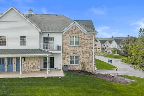 Photo of 2720 Northview Rd, Waukesha, WI 53188 (MLS # 1961221)