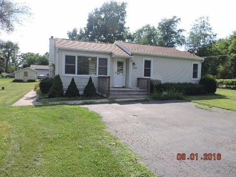 Photo of 1227 N Tombeau Rd, Bloomfield, WI 53128 (MLS # 1969613)