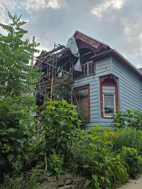 Photo of 2233 S Woodward St, Milwaukee, WI 53207 (MLS # 1972300)