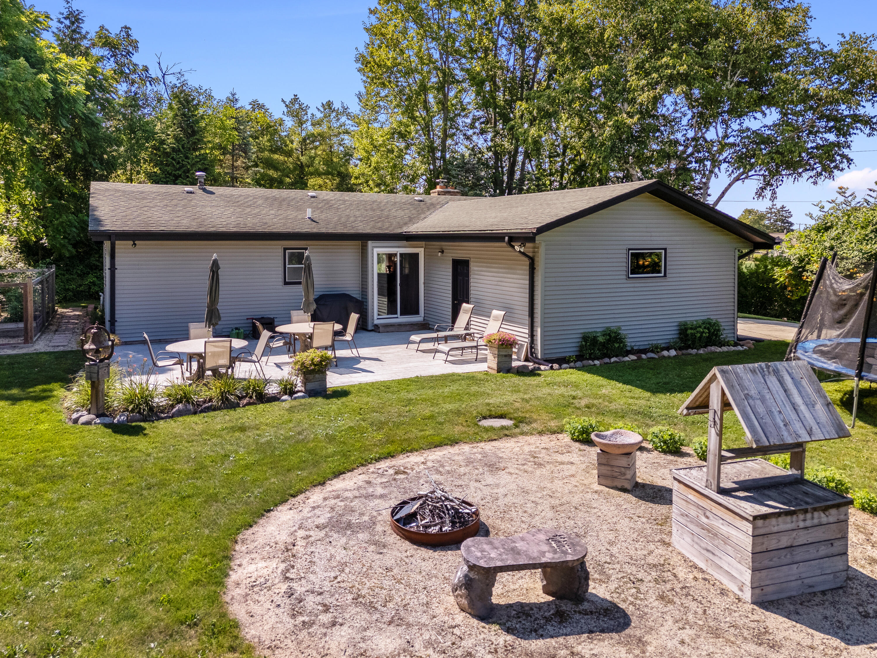 Jackson, Wisconsin 53012, United States, 3 Bedrooms Bedrooms, ,2 BathroomsBathrooms,Residential,Active,179397