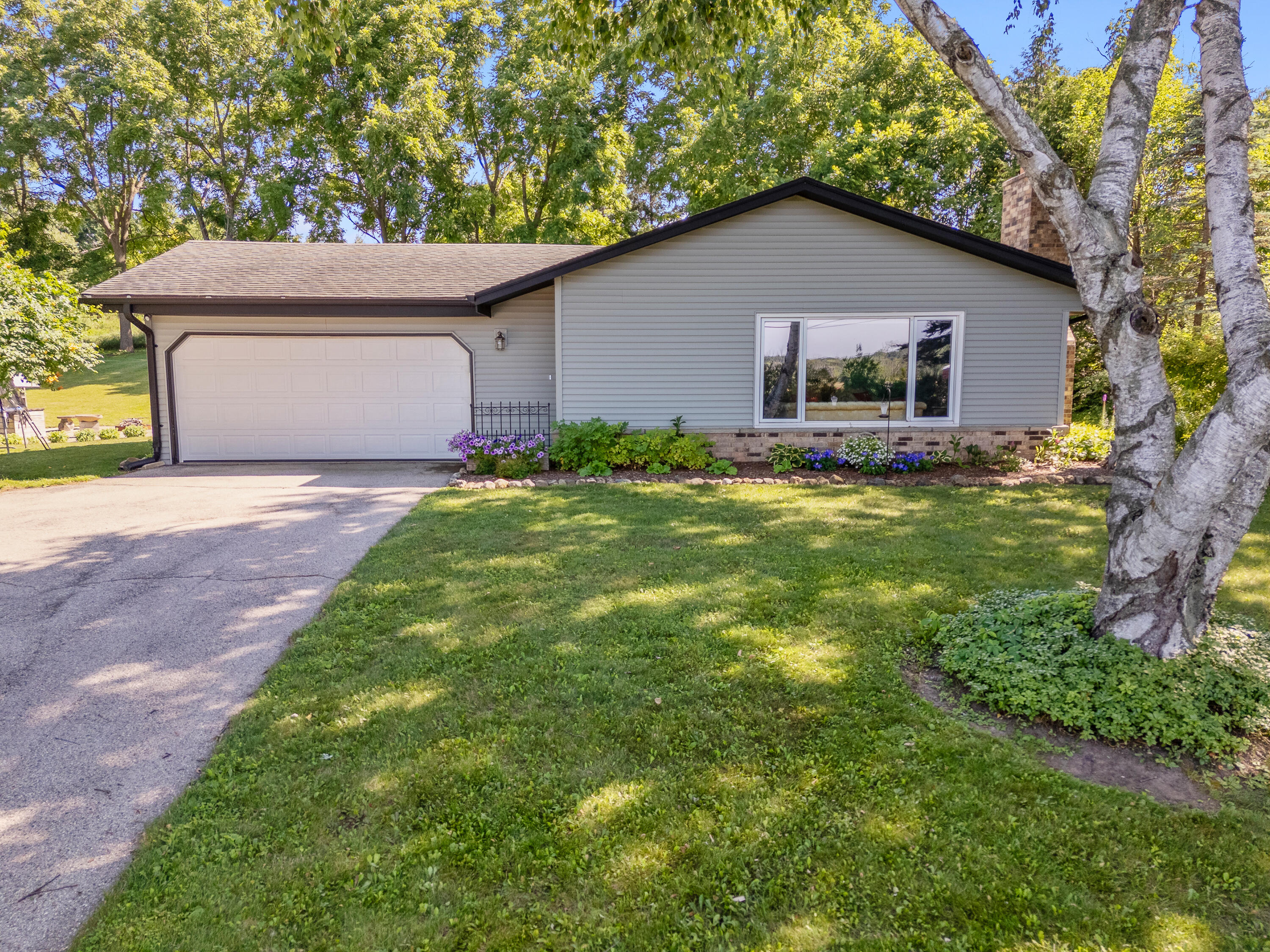 Jackson, Wisconsin 53012, United States, 3 Bedrooms Bedrooms, ,2 BathroomsBathrooms,Residential,Active,179397