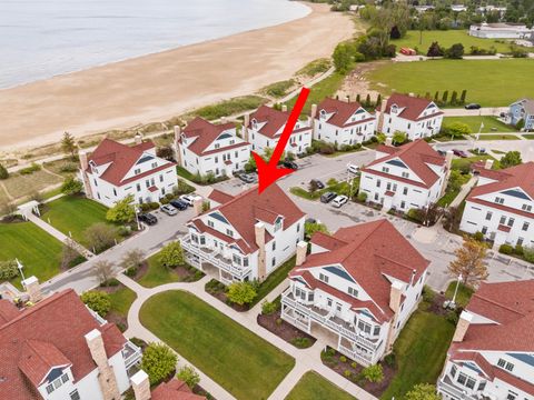 Photo of 418 Beachfront Ct, Sheboygan, WI 53081 (MLS # 1953120)