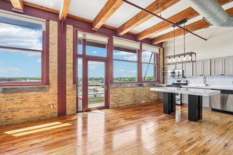 Photo of 215 W Maple St, Milwaukee, WI 53204 (MLS # 1965287)