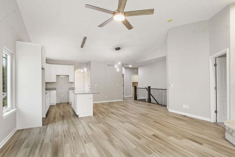 Twin Lakes, Wisconsin 53181, United States, 2 Bedrooms Bedrooms, ,2 BathroomsBathrooms,Residential,Active,184741