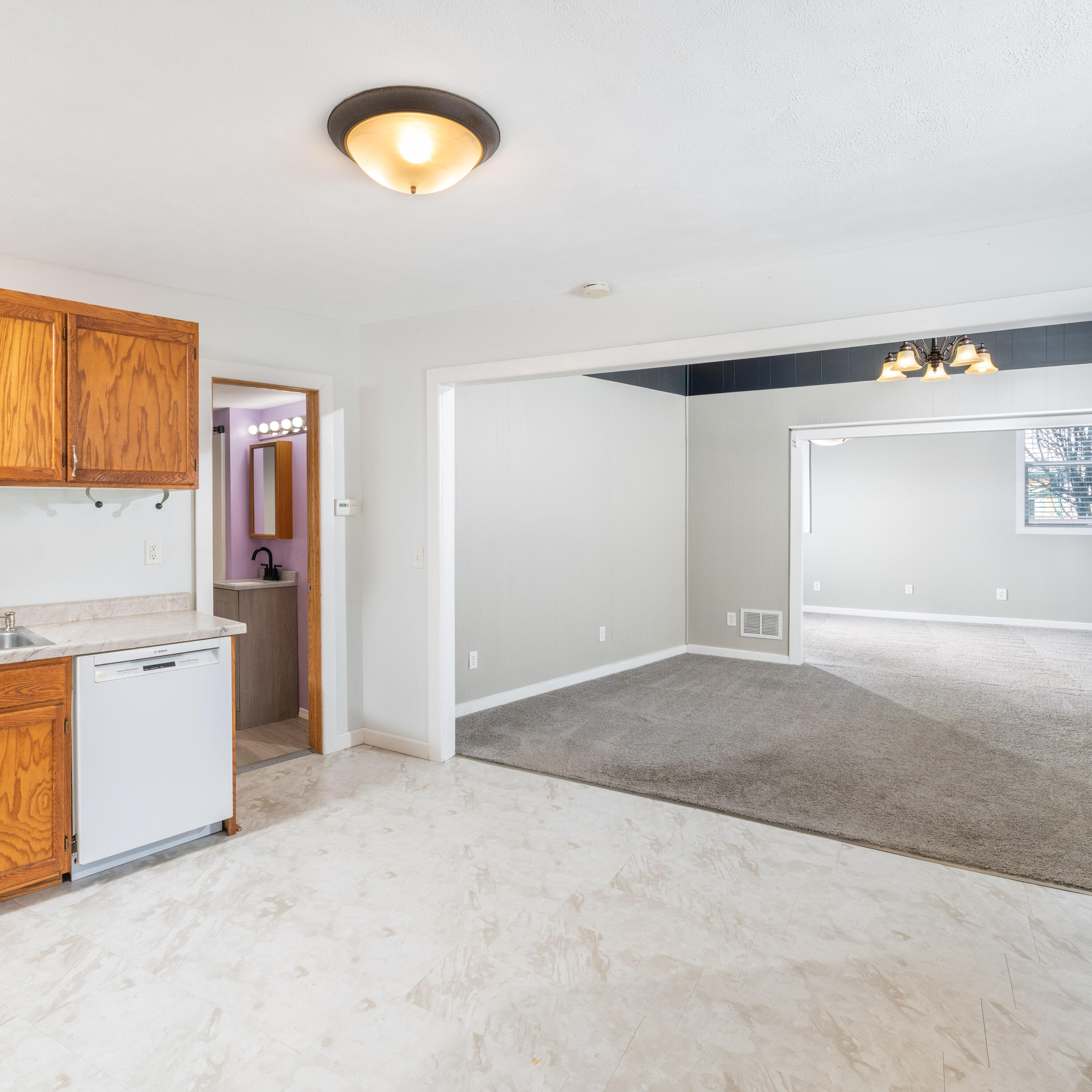 Roberts, Wisconsin 54023, United States, 2 Bedrooms Bedrooms, ,1 BathroomBathrooms,Residential,Active,85182