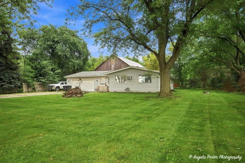 Photo of 11811 304th Ave, Salem Lakes, WI 53179 (MLS # 1979865)