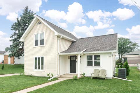 Photo of 103 S Madison St, Friesland, WI 53935 (MLS # 1976431)