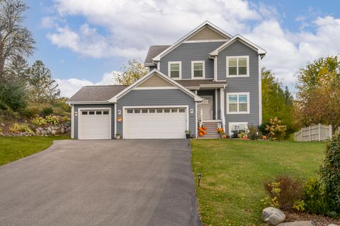 Photo of 351 Stocks Dr, Delafield, WI 53018 (MLS # 1940688) Photo of 351 Stocks Dr, Delafield, WI 53018 (MLS # 1940688)