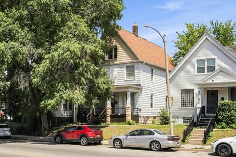 Photo of 3172 N Holton St, Milwaukee, WI 53212 (MLS # 1970933)