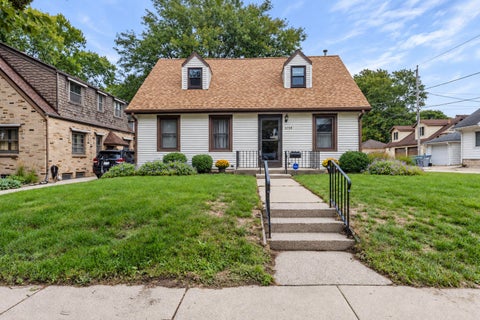 Photo of 3758 S 3rd St, Milwaukee, WI 53207 (MLS # 1981416)