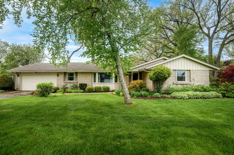 Photo of 1613 September Dr, Caledonia, WI 53402 (MLS # 1963151)