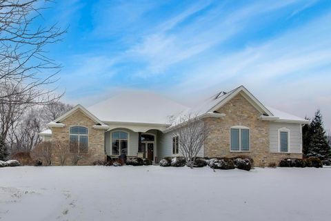 Photo of 23612 113th St, Salem Lakes, WI 53179 (MLS # 1947853)