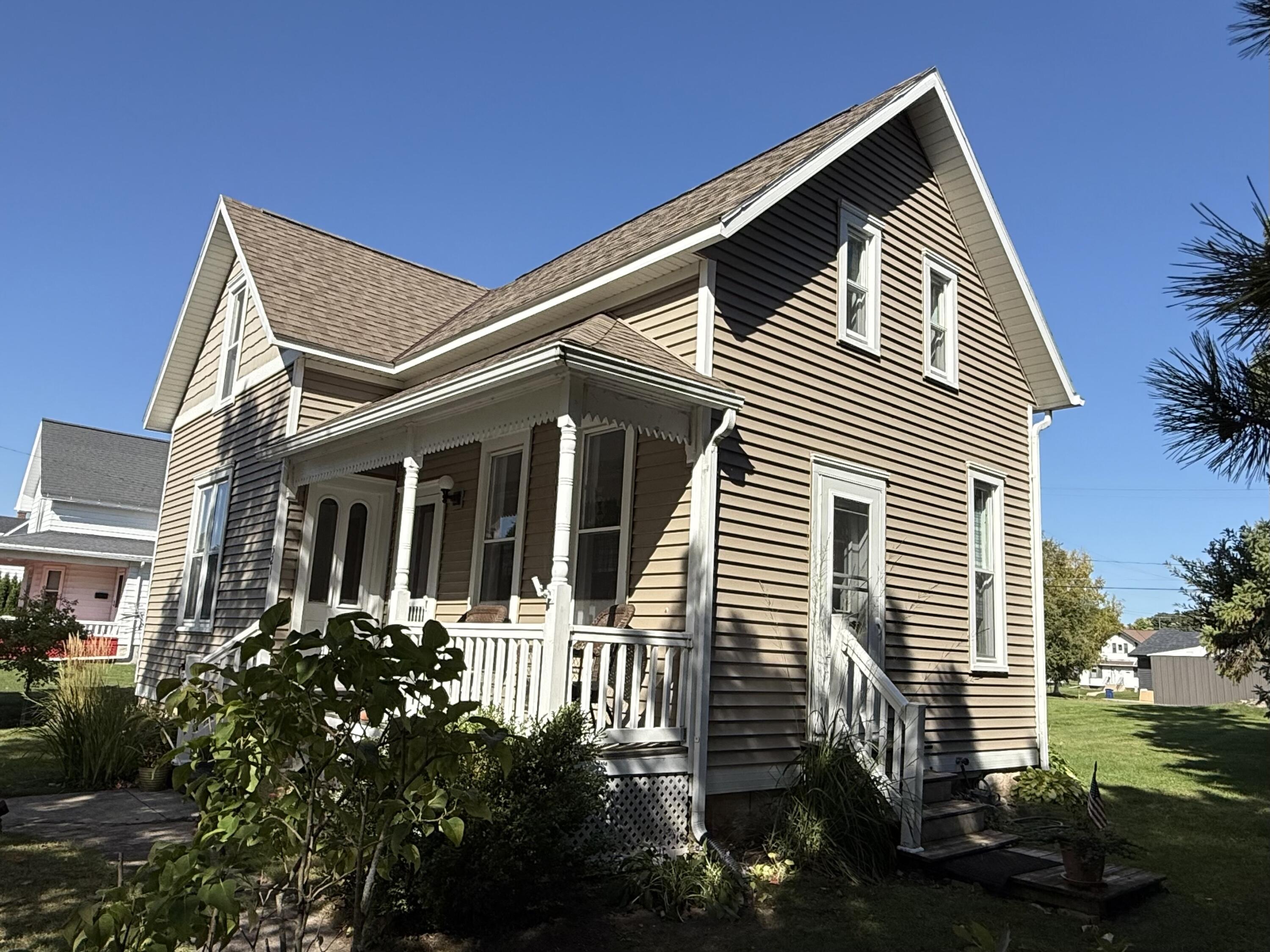 Kewaunee, Wisconsin 54216, United States, 4 Bedrooms Bedrooms, ,1 BathroomBathrooms,Residential,Active,224247