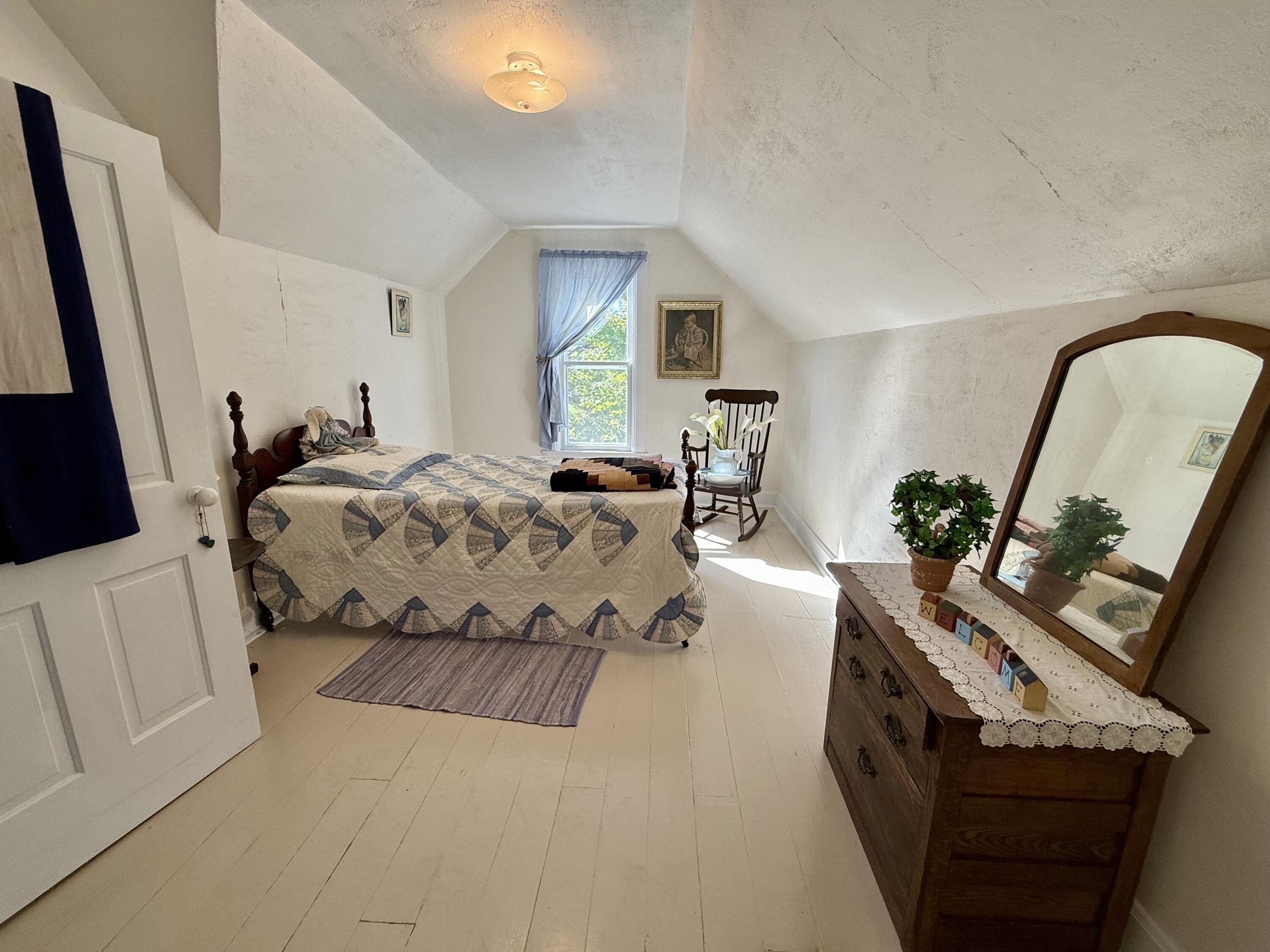 Kewaunee, Wisconsin 54216, United States, 4 Bedrooms Bedrooms, ,1 BathroomBathrooms,Residential,Active,224247