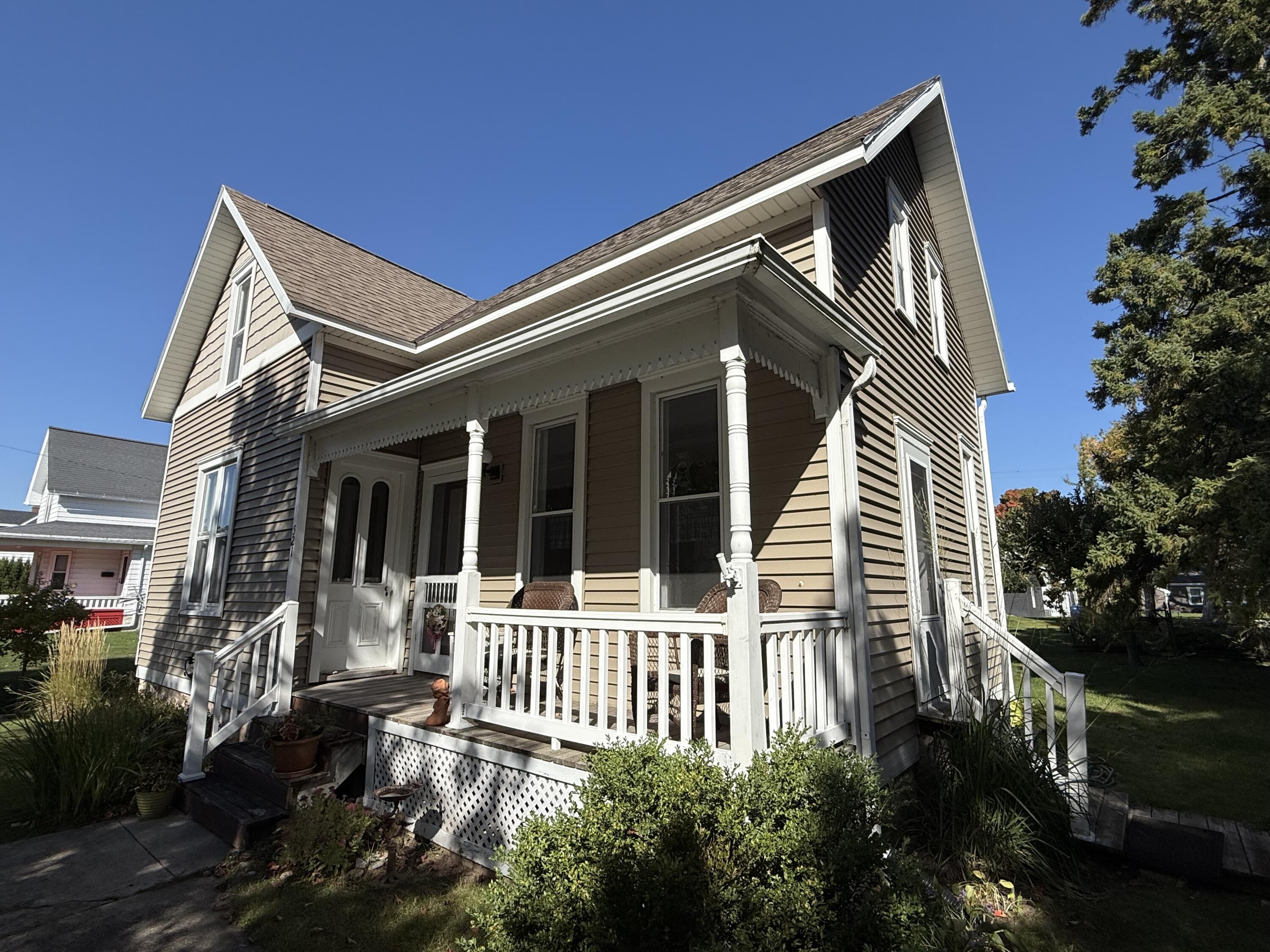 Kewaunee, Wisconsin 54216, United States, 4 Bedrooms Bedrooms, ,1 BathroomBathrooms,Residential,Active,224247