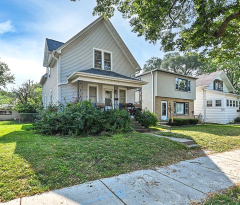 Photo of 1950 S 56th St, West Allis, WI 53219 (MLS # 1930307)