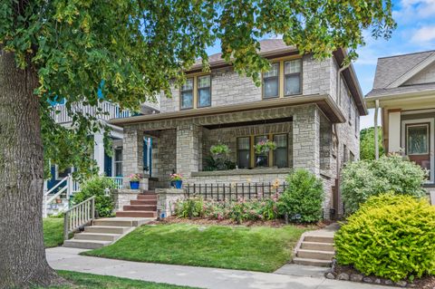 Photo of 3046 N Newhall St, Milwaukee, WI 53211 (MLS # 1947452)
