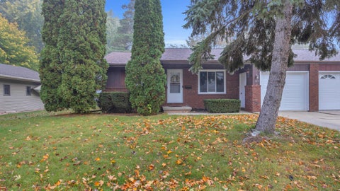 Photo of 320 Illinois Ave, North Fond Du Lac, WI 54937 (MLS # 1985580)