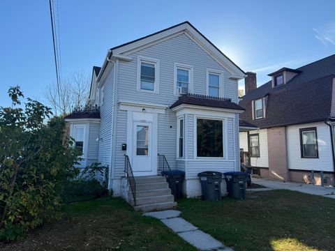 Photo of 1507 N 6th St, Sheboygan, WI 53081 (MLS # 1939338)