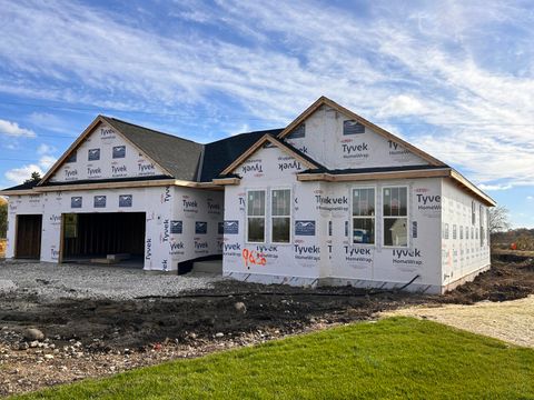 Photo of 9628 S Sophia Ct, Franklin, WI 53132 (MLS # 1945284)