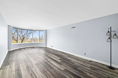 Photo of 2525 S Shore Dr, Milwaukee, WI 53207 (MLS # 1956145)