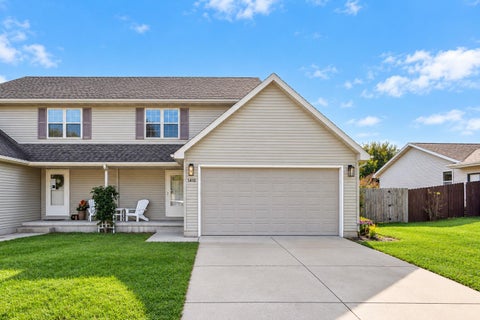 Photo of 1410 Birchwood St, Delavan, WI 53115 (MLS # 1985989)