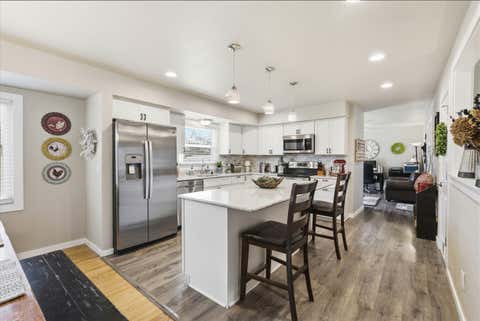 Photo of N75W6969 Linden St, Cedarburg, WI 53012 (MLS # 1953997)