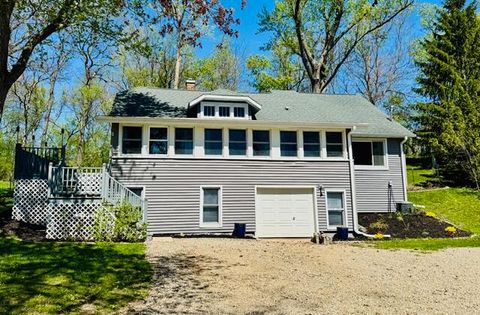 Photo of N4577 Circle Dr, Oakland, WI 53523 (MLS # 1959444)