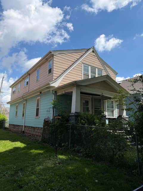 Photo of 2712 W Auer Ave, Milwaukee, WI 53216 (MLS # 1971931)