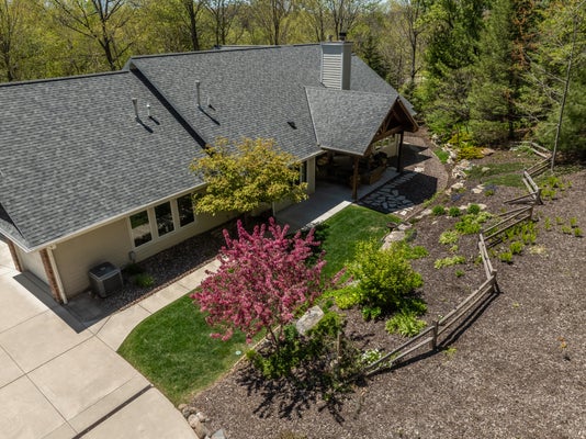 260 GLACIAL DR, SLINGER, WI 53086 - Image 0922faac2af7fb83071a0af222bc3e8b/3581670794