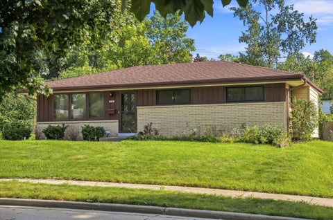 Photo of 10923 W Cameron Ave, Milwaukee, WI 53225 (MLS # 1977719)