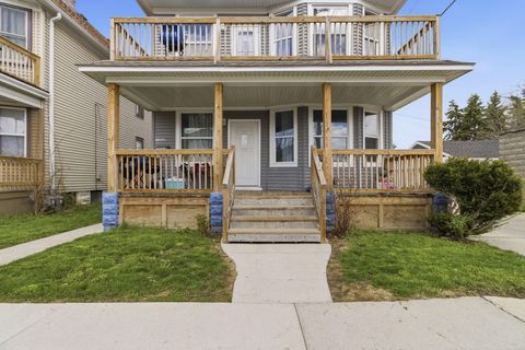 Photo of 1322 W Dakota St, Milwaukee, WI 53215 (MLS # 1959161)