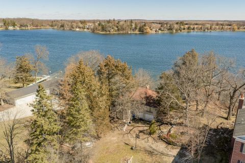 Photo of 212 S Golden Lake Ln, Summit, WI 53066 (MLS # 1955424)
