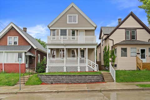 Photo of 1722 S 66th St, West Allis, WI 53214 (MLS # 1968108)