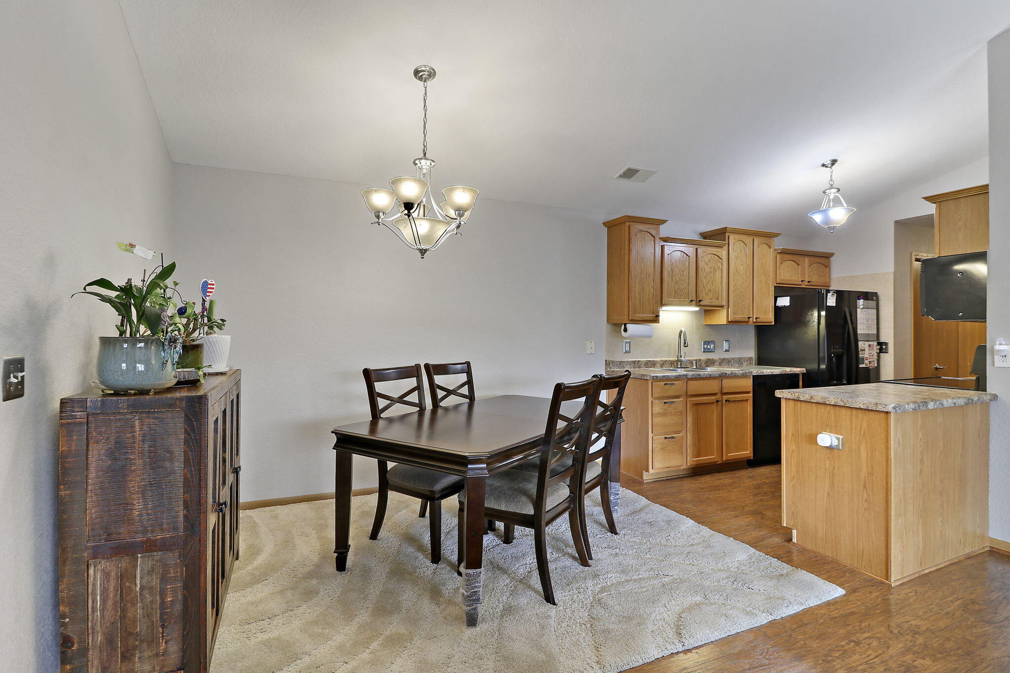 Kenosha, Wisconsin 53140, United States, 3 Bedrooms Bedrooms, ,2 BathroomsBathrooms,Residential,Pending,100843