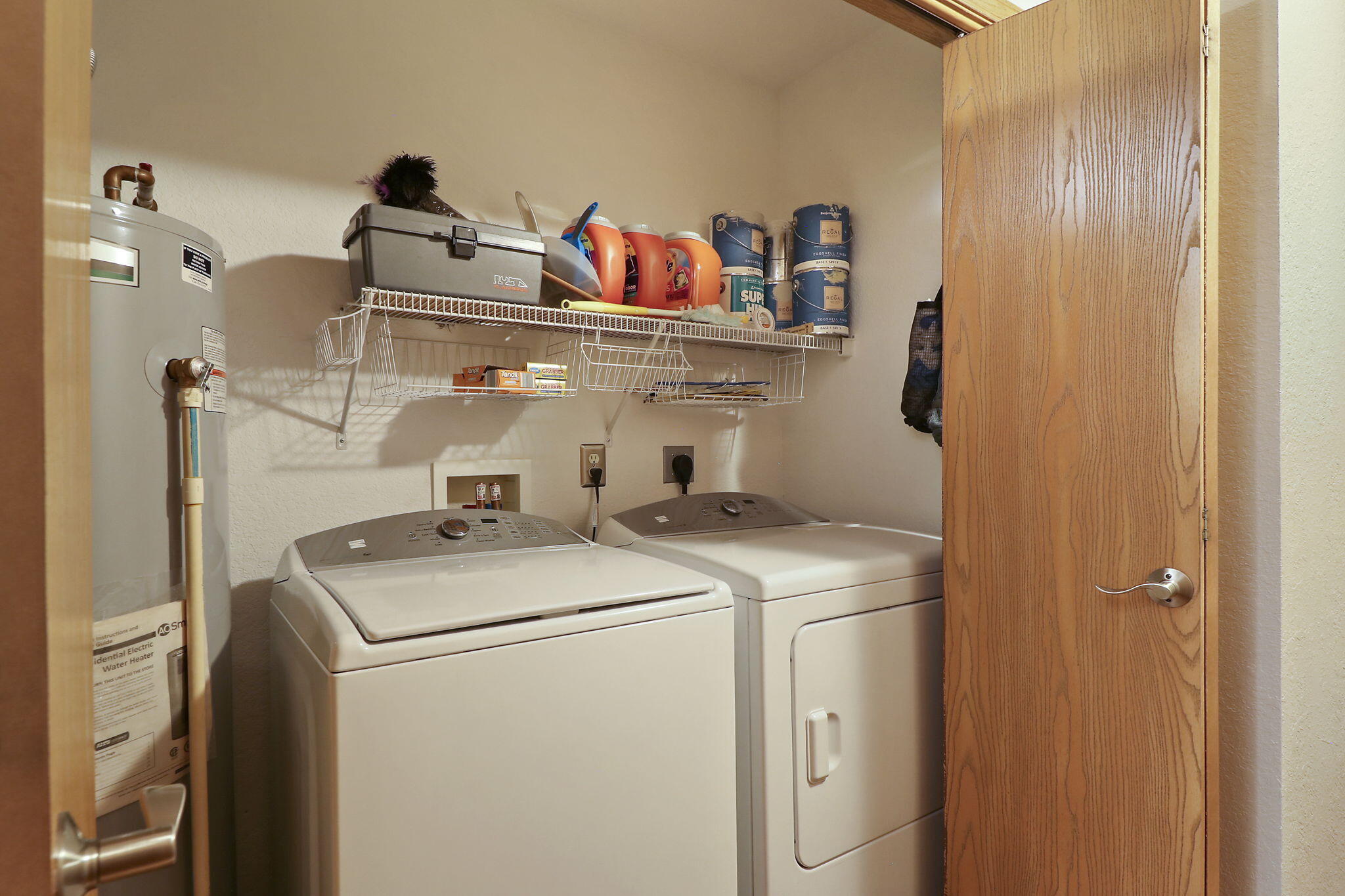 Kenosha, Wisconsin 53140, United States, 3 Bedrooms Bedrooms, ,2 BathroomsBathrooms,Residential,Pending,100843