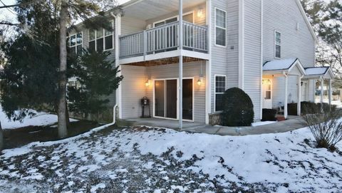 Photo of 173 Heidel Rd, Thiensville, WI 53092 (MLS # 1949408)