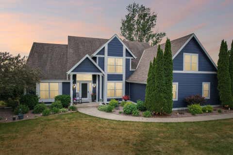 Photo of S96W34687 Jericho Dr, Eagle, WI 53119 (MLS # 1967085)