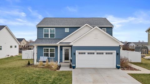 Photo of 203 Linden Ln, Delavan, WI 53115 (MLS # 1955130)