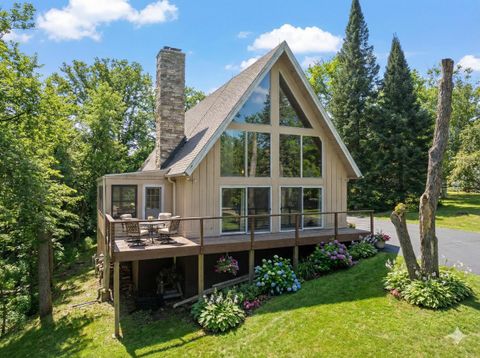 Photo of W5511 Cool Hill Dr, La Grange, WI 53121 (MLS # 1949687)