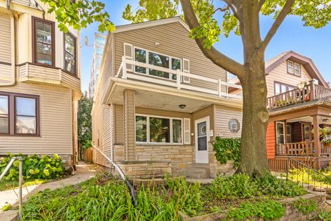 Photo of 1820 N Oakland Ave, Milwaukee, WI 53202 (MLS # 1934238) Photo of 1820 N Oakland Ave, Milwaukee, WI 53202 (MLS # 1934238)