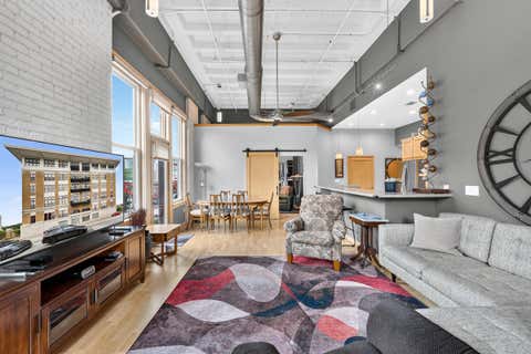 Photo of 1325 N Van Buren St, Milwaukee, WI 53202 (MLS # 1975643)