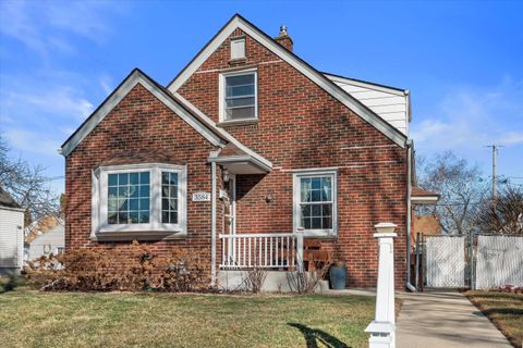 Photo of 3584 S 17th St, Milwaukee, WI 53221 (MLS # 1953530)