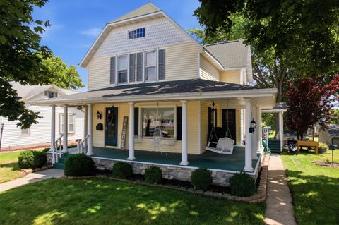 Photo of 316 Kilbourn Ave, Tomah, WI 54660 (MLS # 1972376)