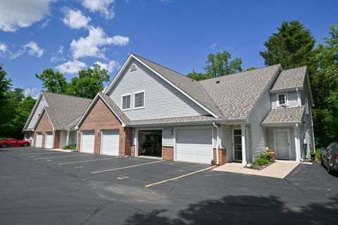 Photo of 424 W Grand Ave, Port Washington, WI 53074 (MLS # 1967393)