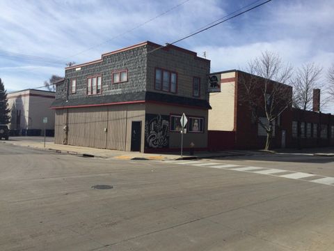 Photo of 2203 DeKoven Ave, Racine, WI 53403 (MLS # 1951936)