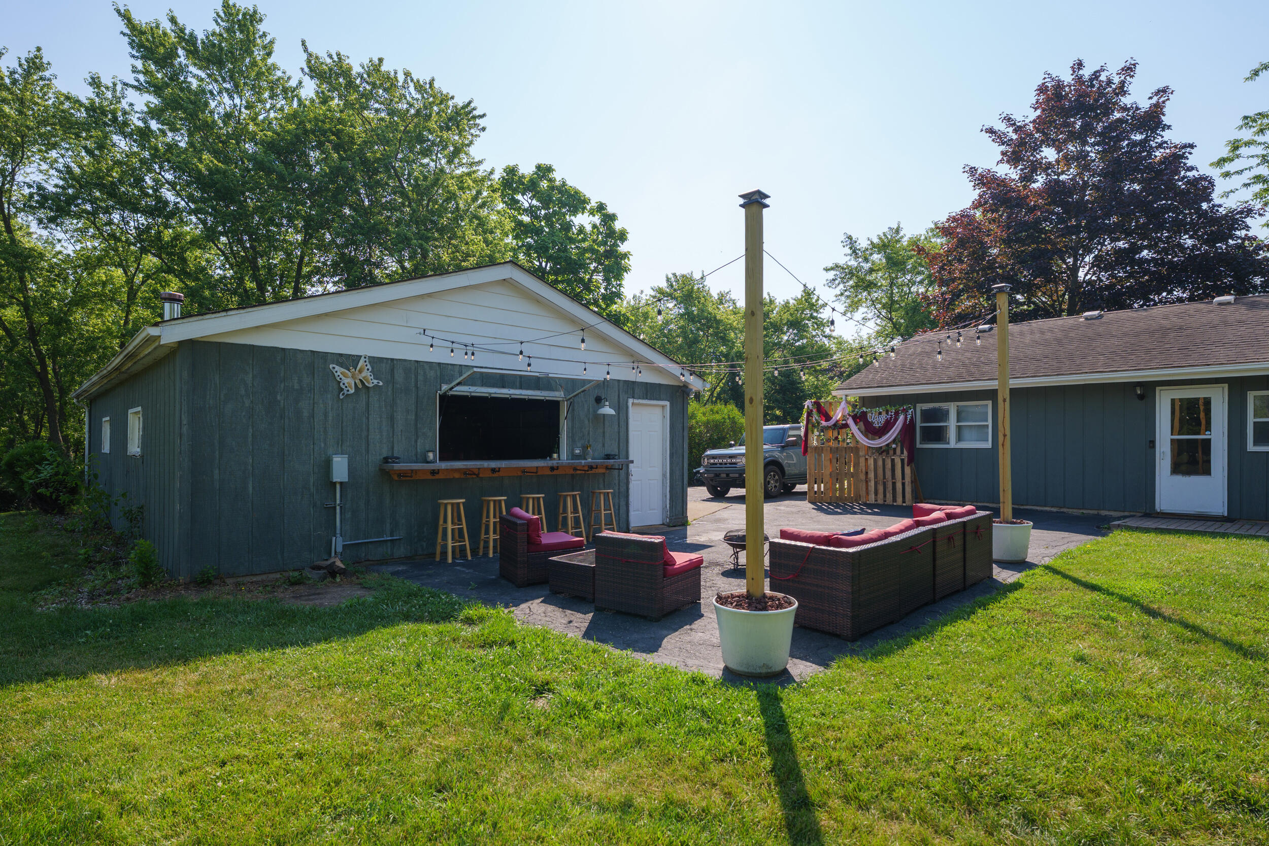 Bristol, Wisconsin 53104, United States, 4 Bedrooms Bedrooms, ,3 BathroomsBathrooms,Residential,Active,183821